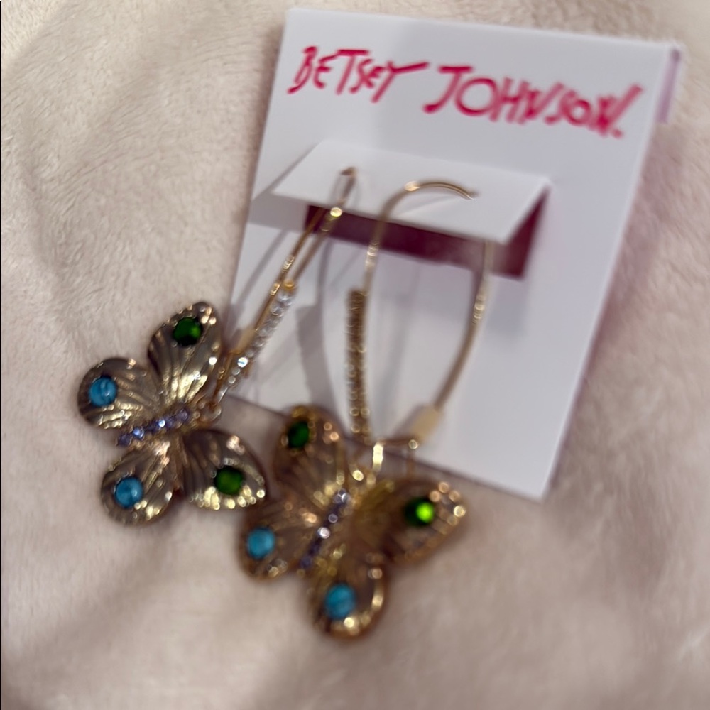 Betsey Johnson Gold Butterfly Earrings. NWT - Picture 12 of 14